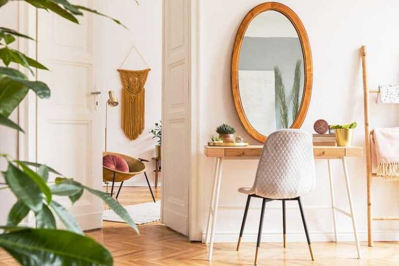 Off-White Color – All About Shades and Tones of Off-White Color